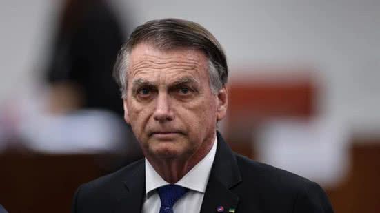 Visivelmente abatido, Bolsonaro desabafa nas redes sociais: \u0022Desnudamos os que me traíram\u0022