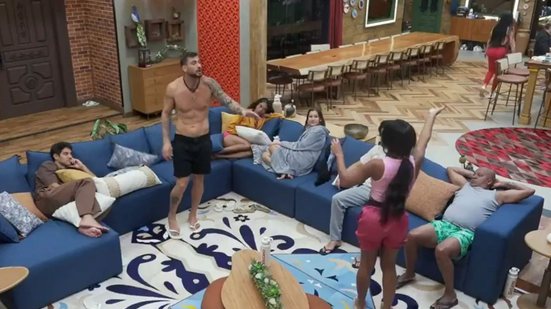 Imagem A Fazenda 17: Carol Lekker e Nizam protagonizam maior treta por cueca suja na sede