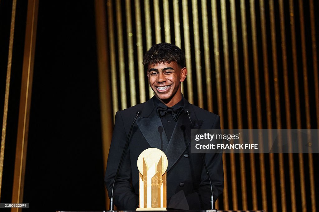 Lamine Yamal na cerimônia da Bola de Ouro