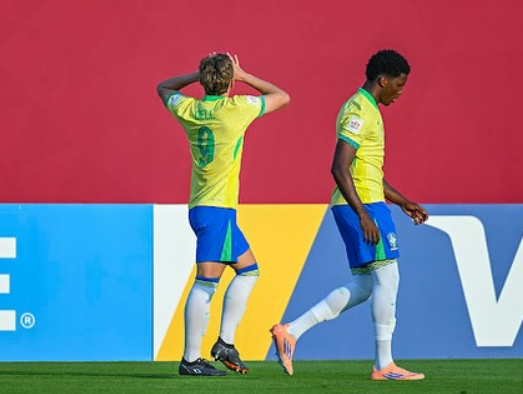 Antes do Mundial, a dupla foi campeã do Sul-Americano sub-17 com o Brasil (Foto: Reprodução)