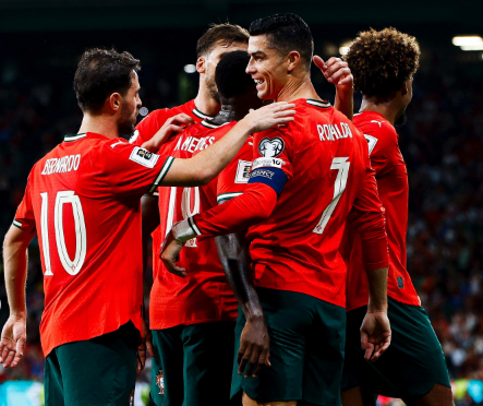 CR7 vai disputar a sexta Copa em 2026 (Foto: Rep/@cristiano)