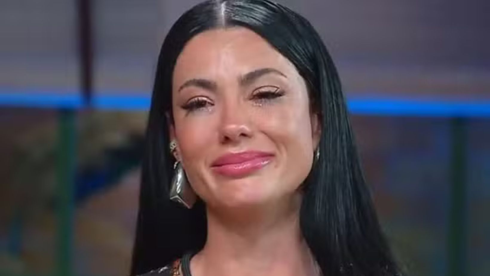Rayane Figliuzzi procura a polícia após acusações de ex-marido