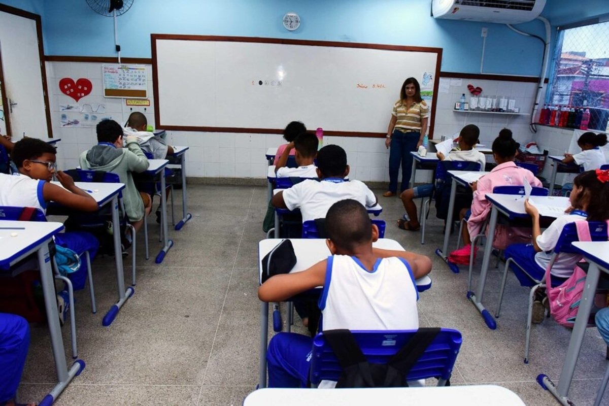 Pé na Escola