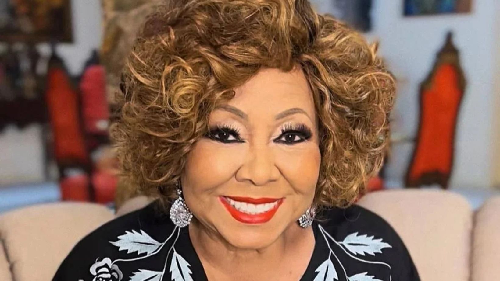 Alcione foi escolhida como madrinha da primeira Festa de Santa Bárbara realizada em Lisboa - Foto: Redes Sociais