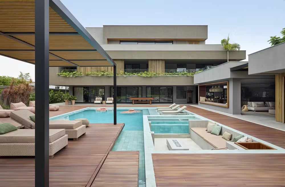 mansao paolla oliveira