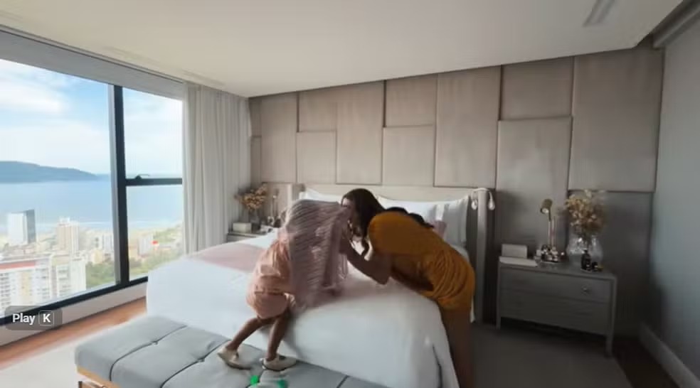 Bruna Biancardi mostra mansão que tem com Neymar em Santos — Foto Reprodução YouTube