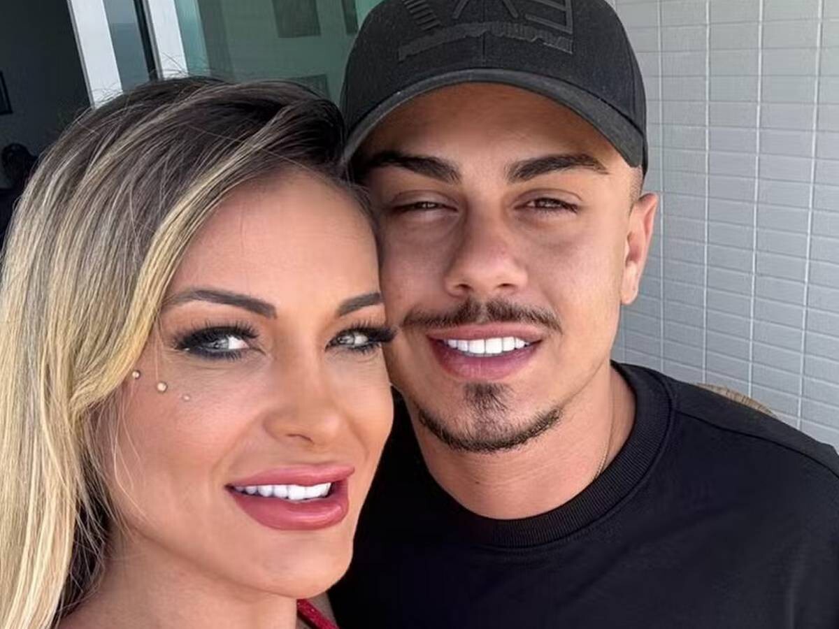 Andressa Urach anuncia reconciliação com marido