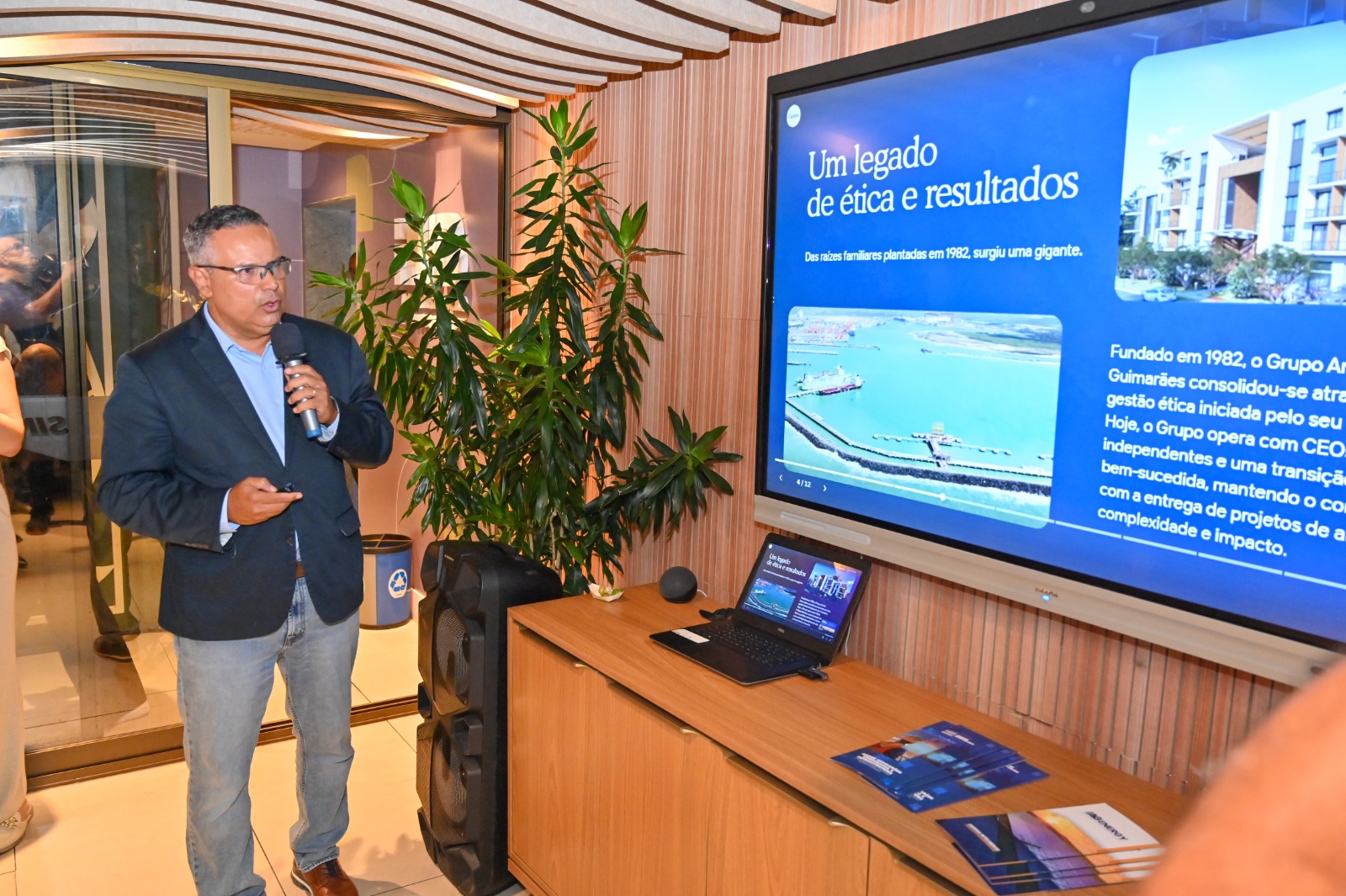 ANDRÉ GUIMARÃES