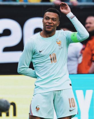 Reprodução-Instagram @k.mbappe