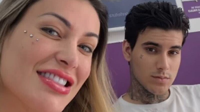 Andressa Urach e filho Arthur Urach