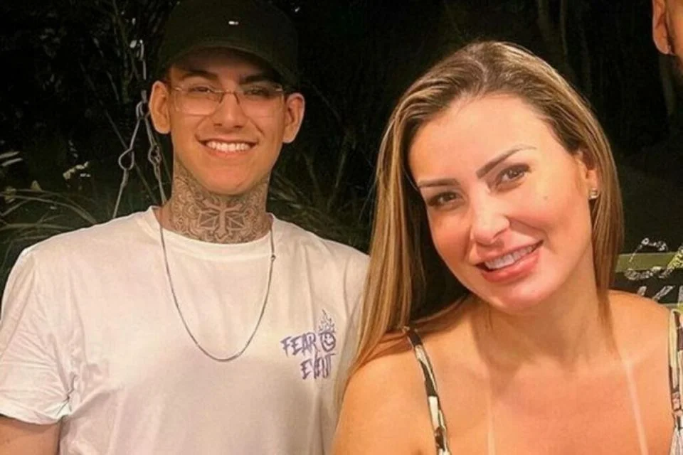 Andressa Urach e filho Arthur Urach
