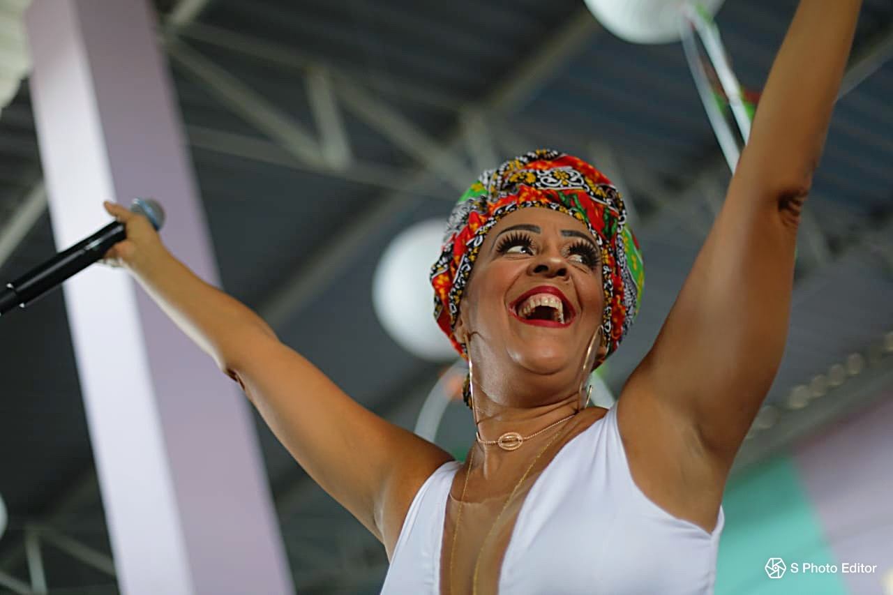 Laurinha Arantes