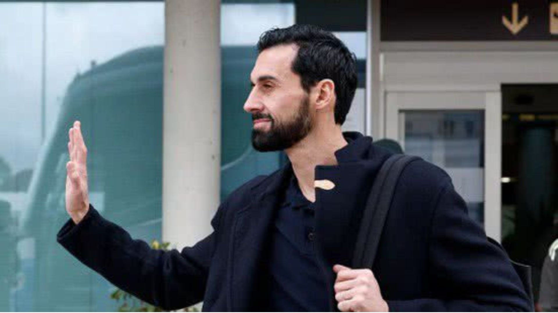 Sob especulação da chegada de Mourinho, Arbeloa confirma saída do Real Madrid: “Sem arrependimentos”