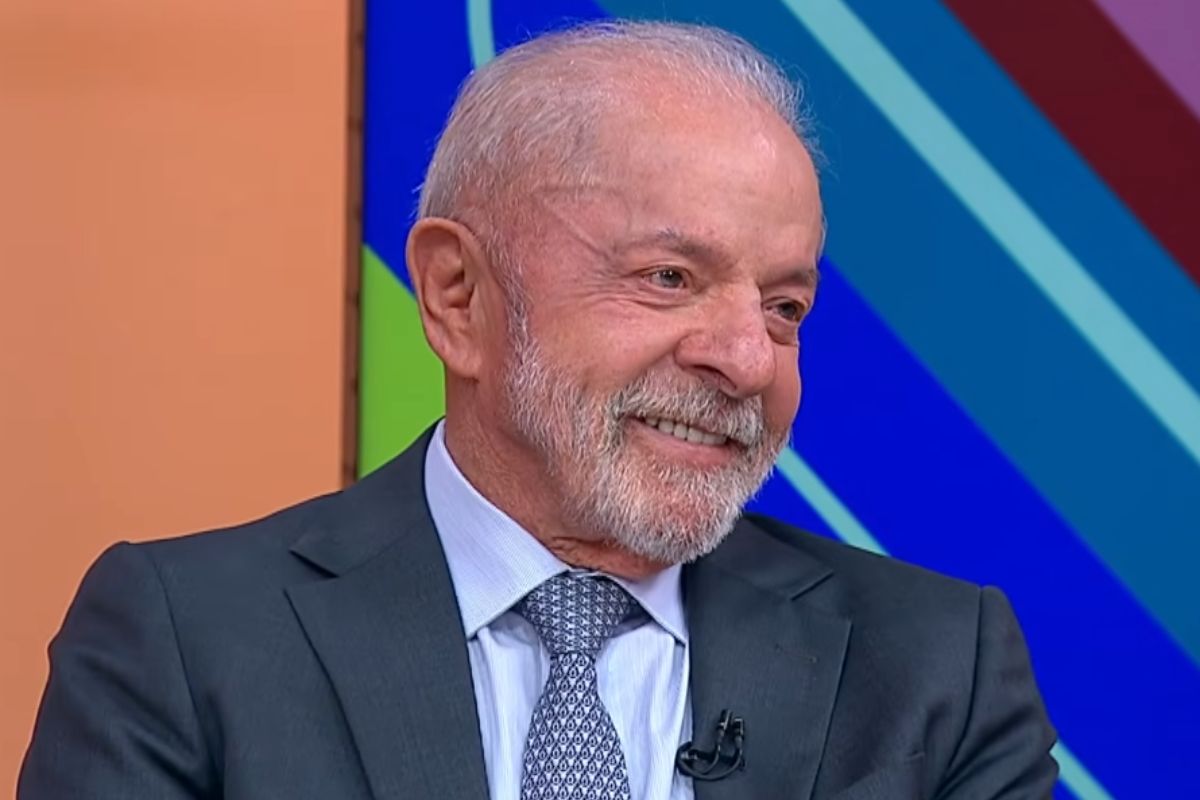 Lula lamenta falta de ídolos ao comentar expectativas sobre Copa do Mundo de 2026