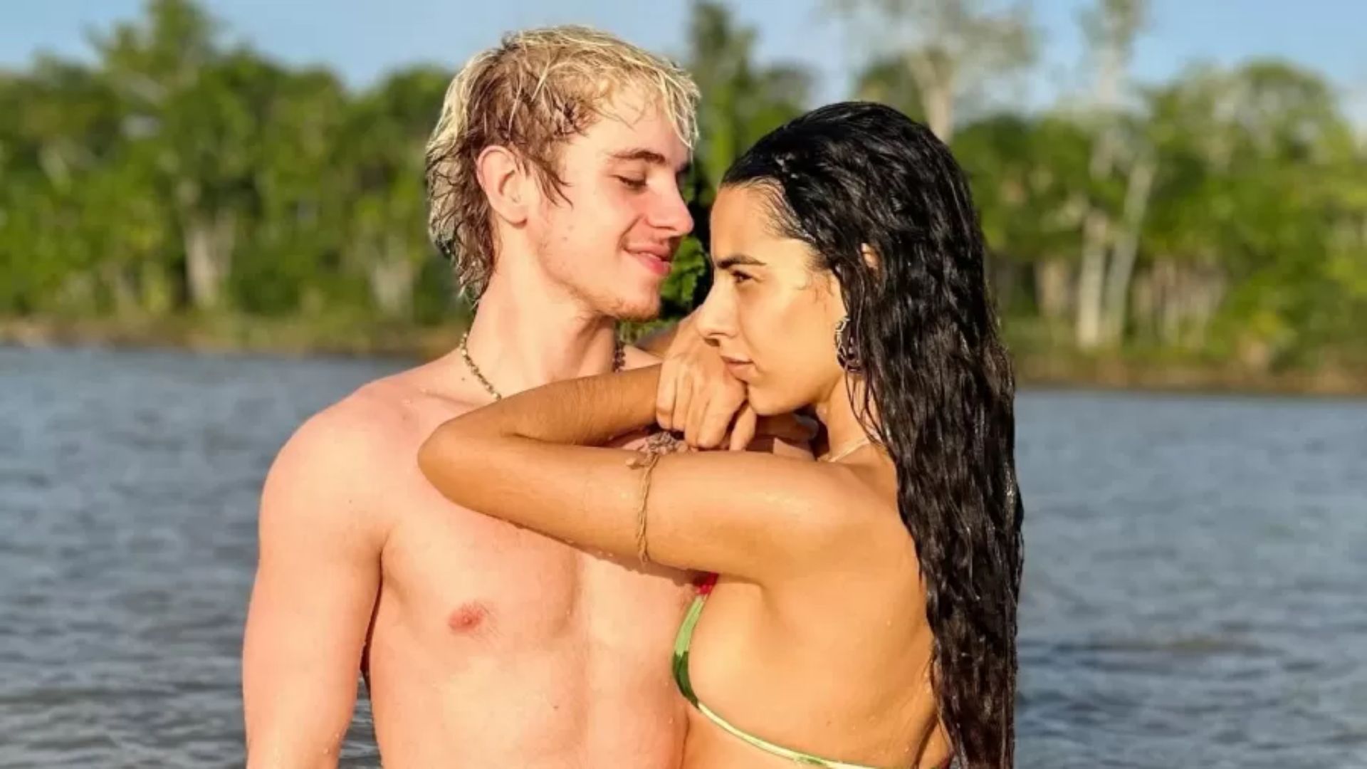 Juliano Floss e Marina Sena