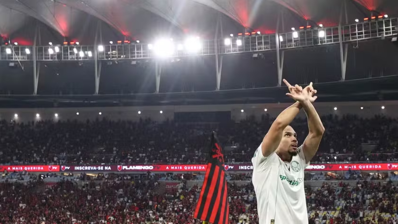 Pode ser punido! Atacante do Palmeiras é denunciado após gesto em comemoração contra o Flamengo