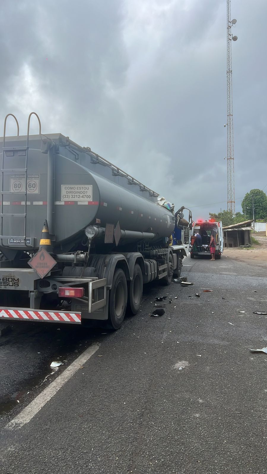 Acidente na BR-324