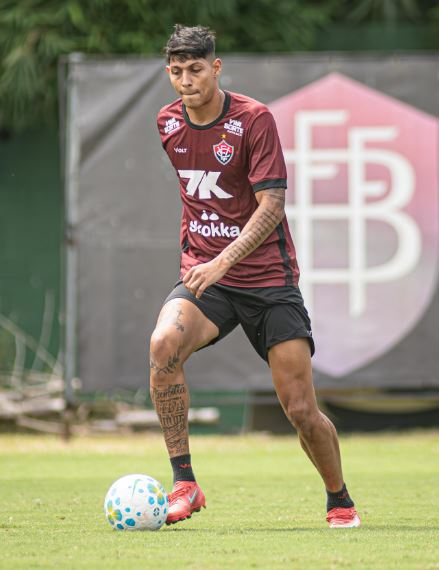 Zé Vitor chegou em março no Leão (Foto: Divulgação/ECV)