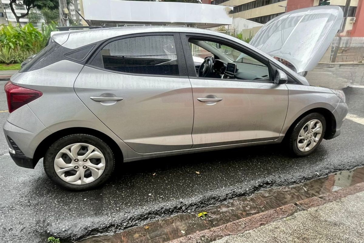 PM recupera carro roubado durante patrulhamento preventivo