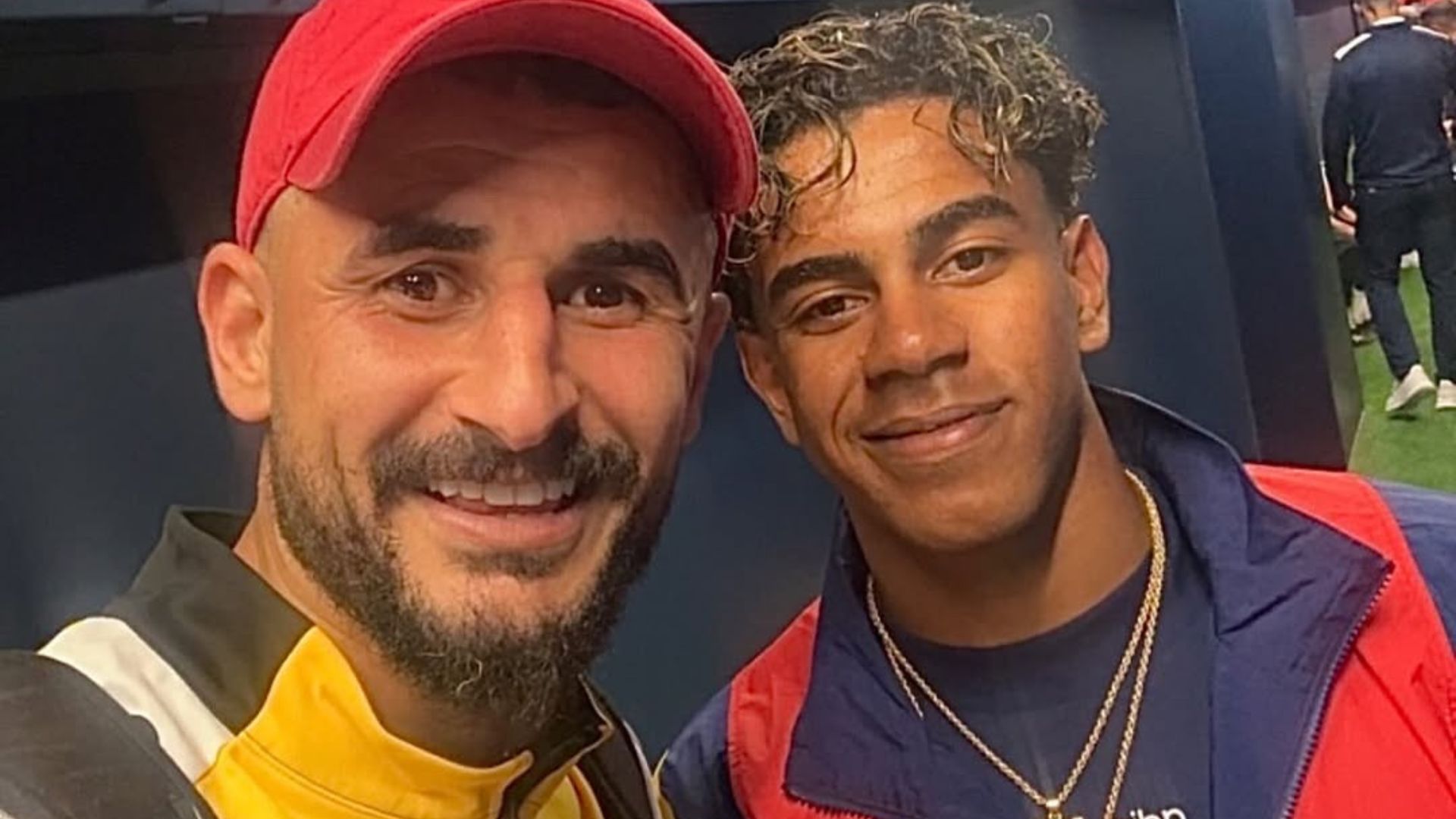 Estrela de seleção árabe é retido e interrogado por 7 horas ao chegar nos EUA para Copa do Mundo; confira