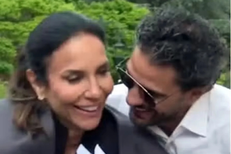 Clima de romance! Ivete Sangalo posa agarradinha ao namorado durante férias na França