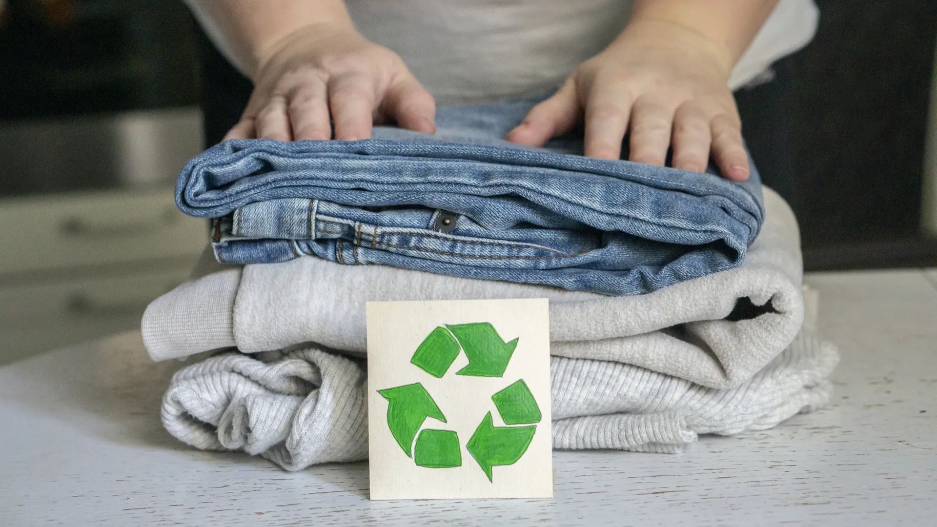 Junho Verde: Moda sustentável ganha força diante dos impactos ambientais da indústria têxtil