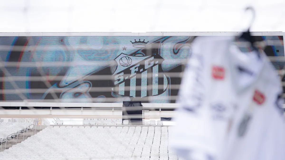 Santos é condenado a pagar R$ 12 milhões ao Monaco em negociação com jogador do Bahia