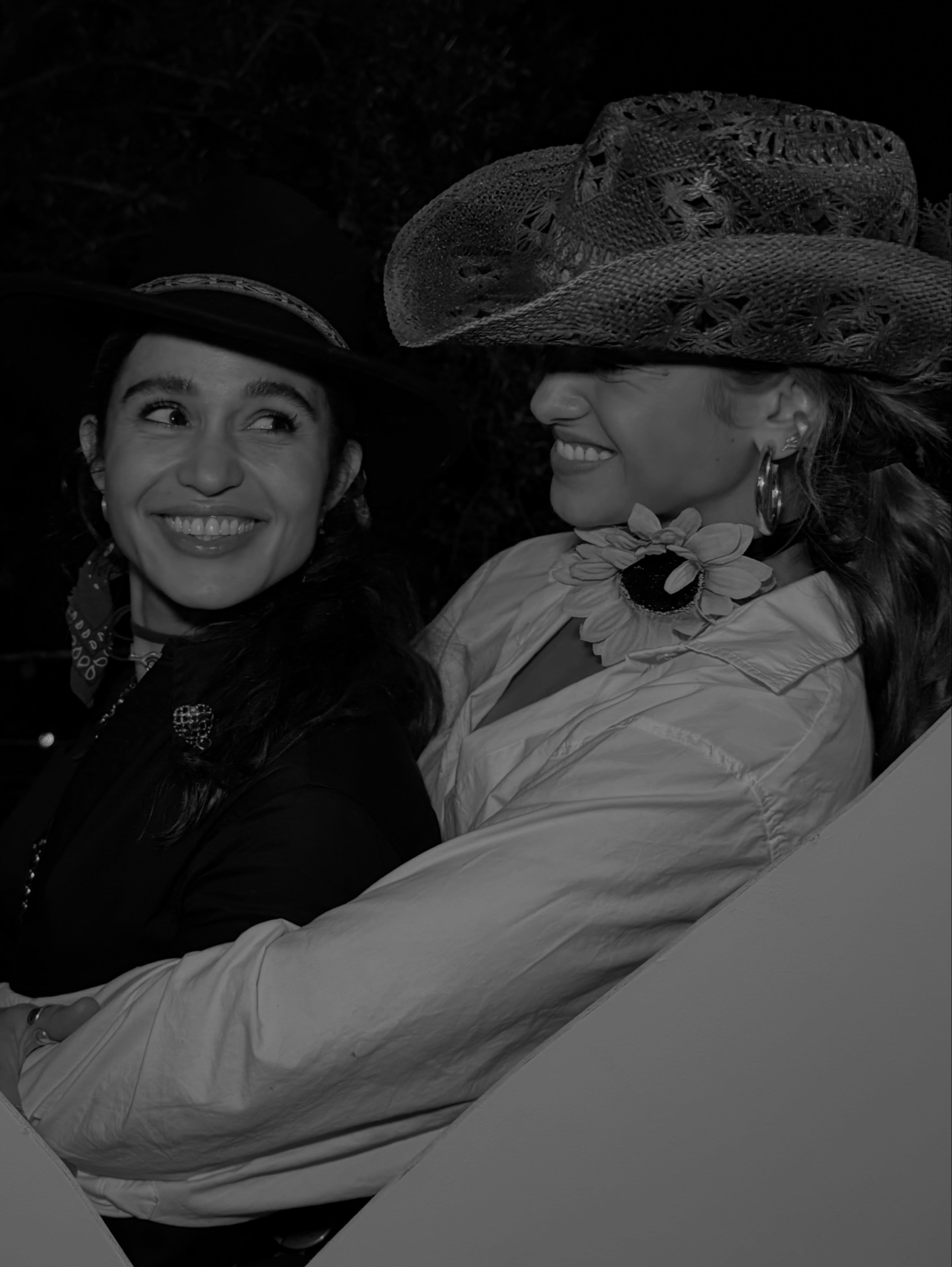 Nanda Costa e Emilie Rey