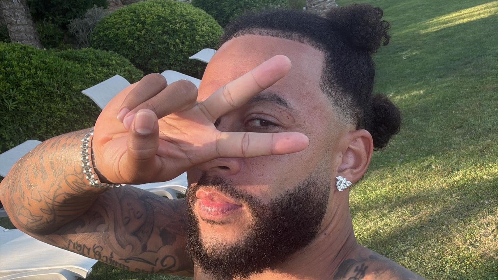 Maisa Silva e Memphis Depay