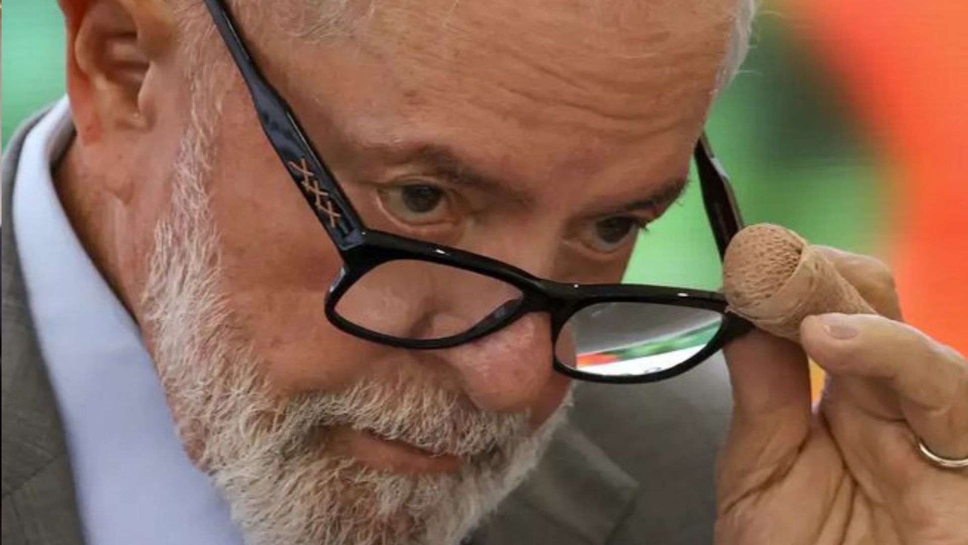 De olho na reeleição, Lula mexe na equipe do Planalto e exonera assessores