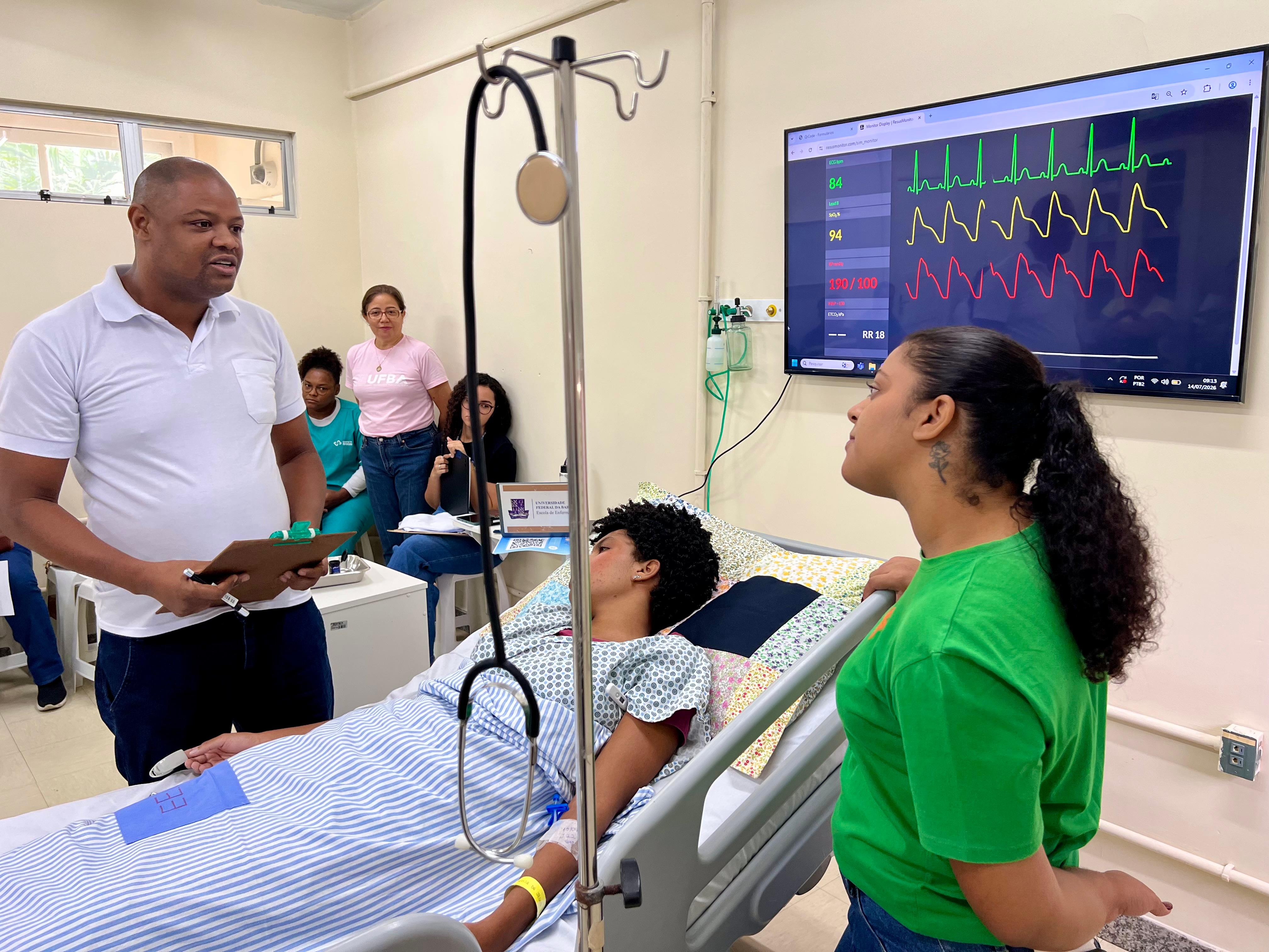 Escola de Enfermagem da UFBA e Hospital de Brotas firmam parceria para reciclagem técnica de profissionais