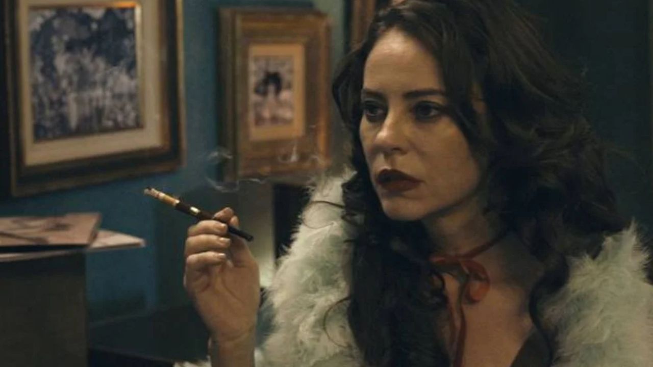 Foto: Paolla Oliveria como protagonista do filme "Herança Narcisa" | Reprodução: Olhar Filmes