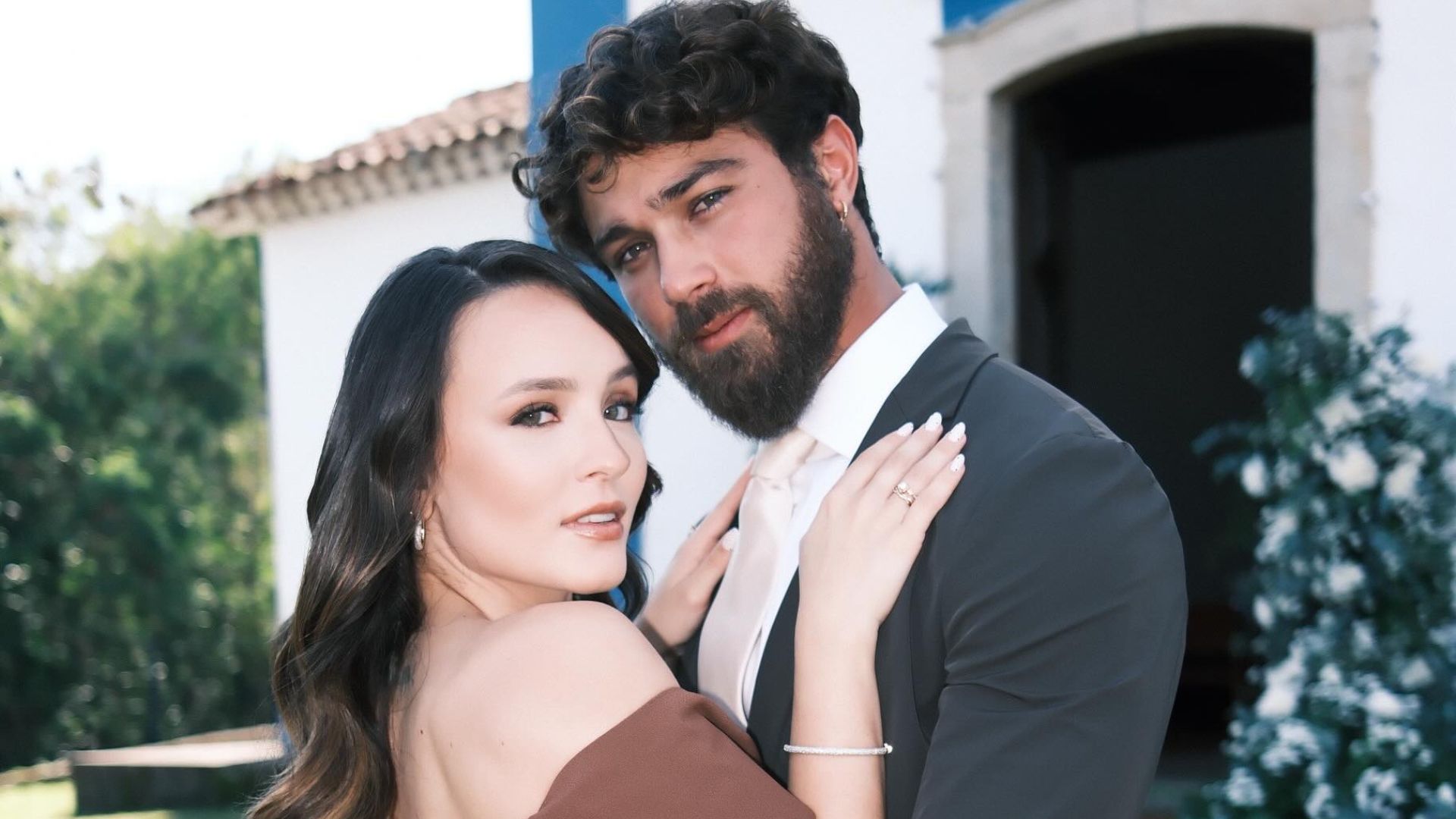 Marido de Larissa Manoela faz mudança radical no visual e atriz reage: "Vai embora"