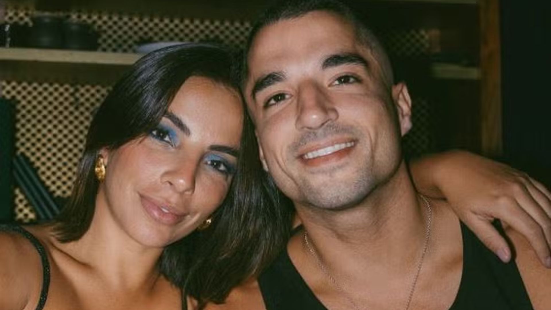 CLIMÃO? Virginia expõe marido de amiga de Vini Jr. e provoca: "Tá com ciúmes?" 