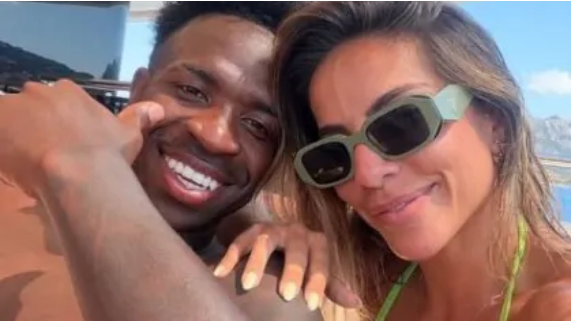 CLIMÃO? Virginia expõe marido de amiga de Vini Jr. e provoca: "Tá com ciúmes?" 