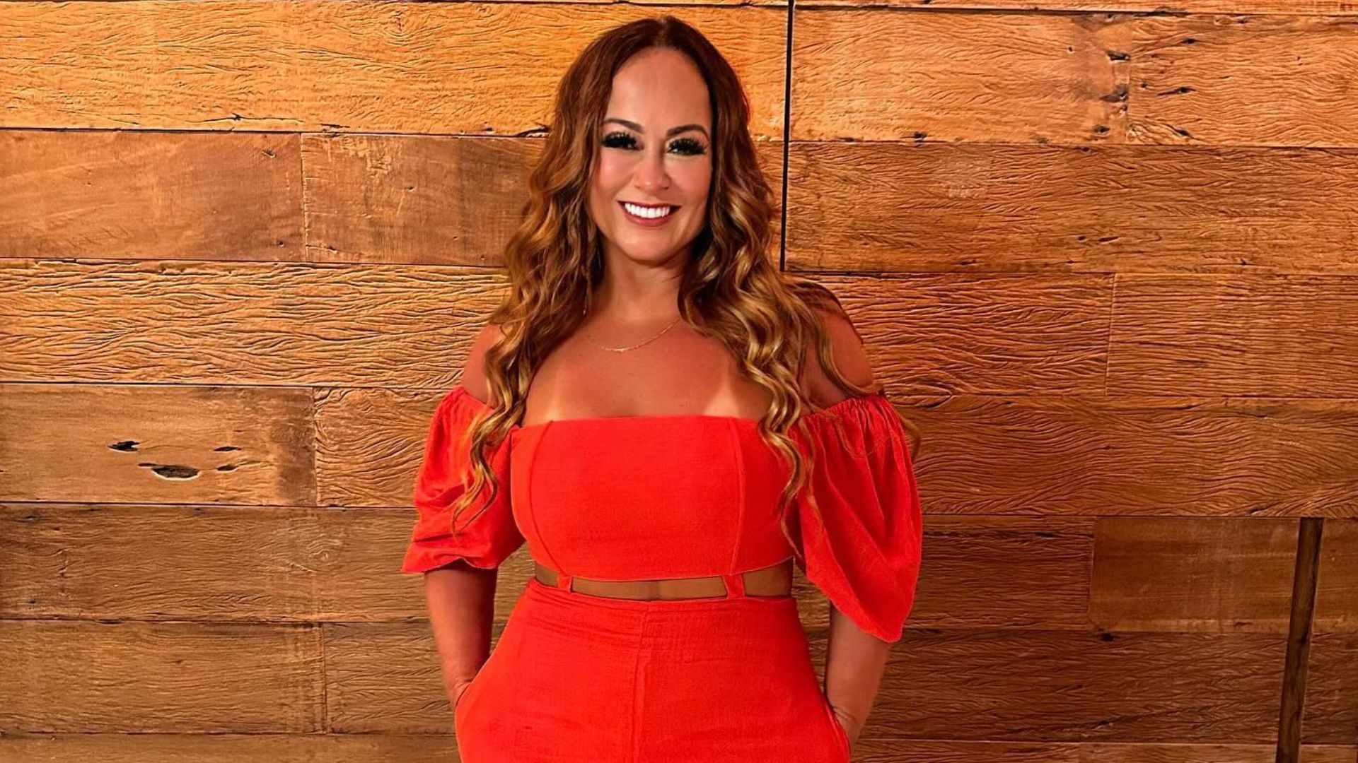  Ex da mãe de Neymar surpreende e implora por reconciliação: "Me faz feliz de novo"