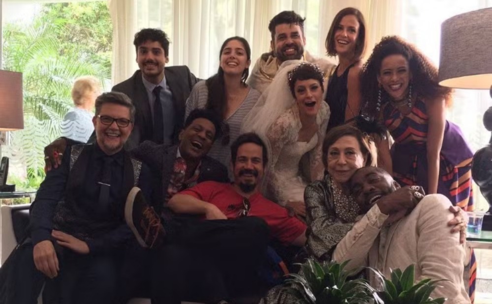 Ricardo e elenco | Reprodução / Redes Sociais 