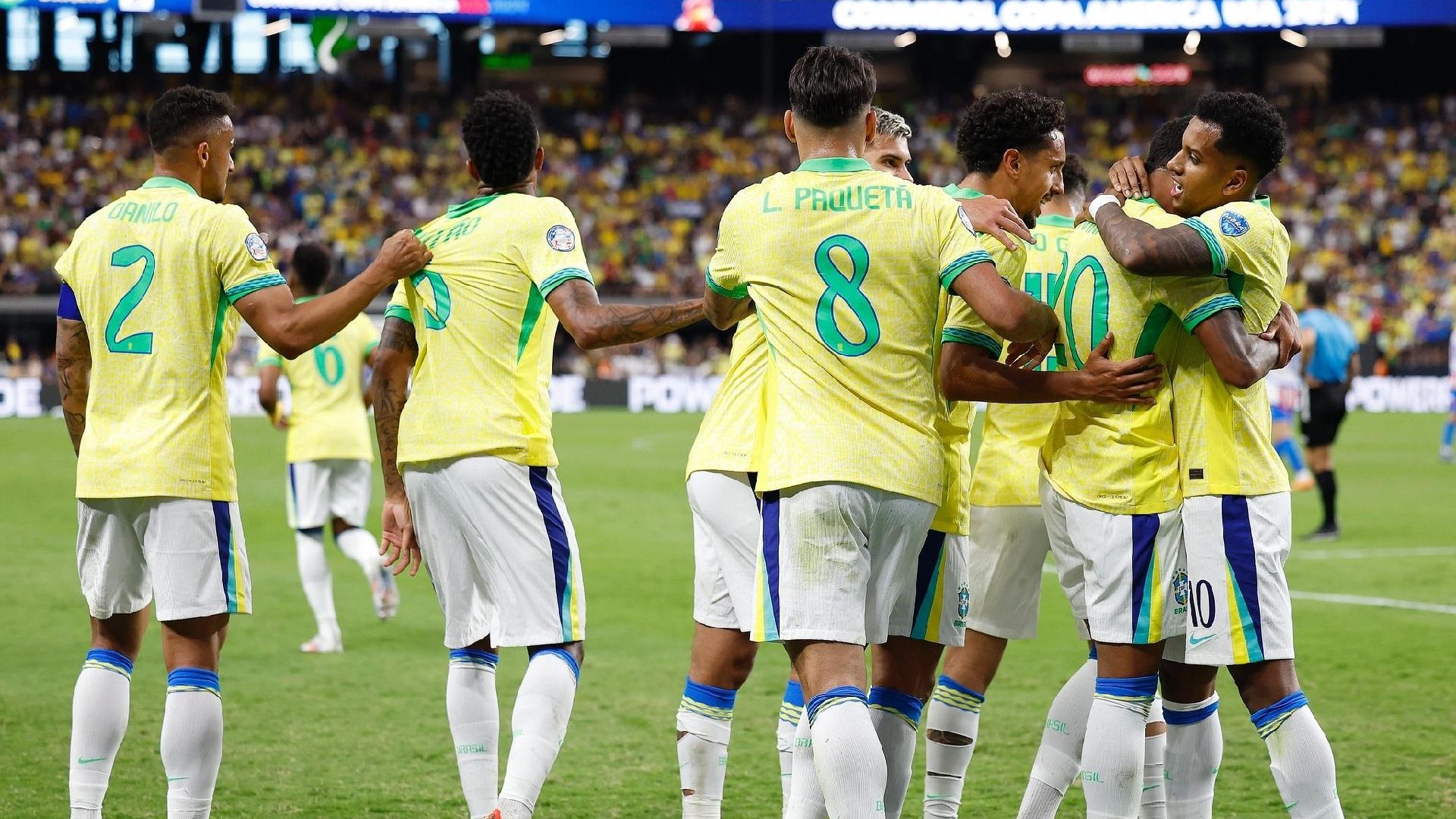 Recusado por Ancelotti, atacante brasileiro solicita saída de gigante europeu para ter mais oportunidades