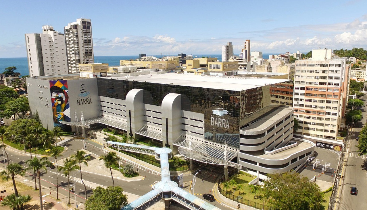 Shopping barra quebra silêncio sobre presença de autor de massacre no centro comercial; veja