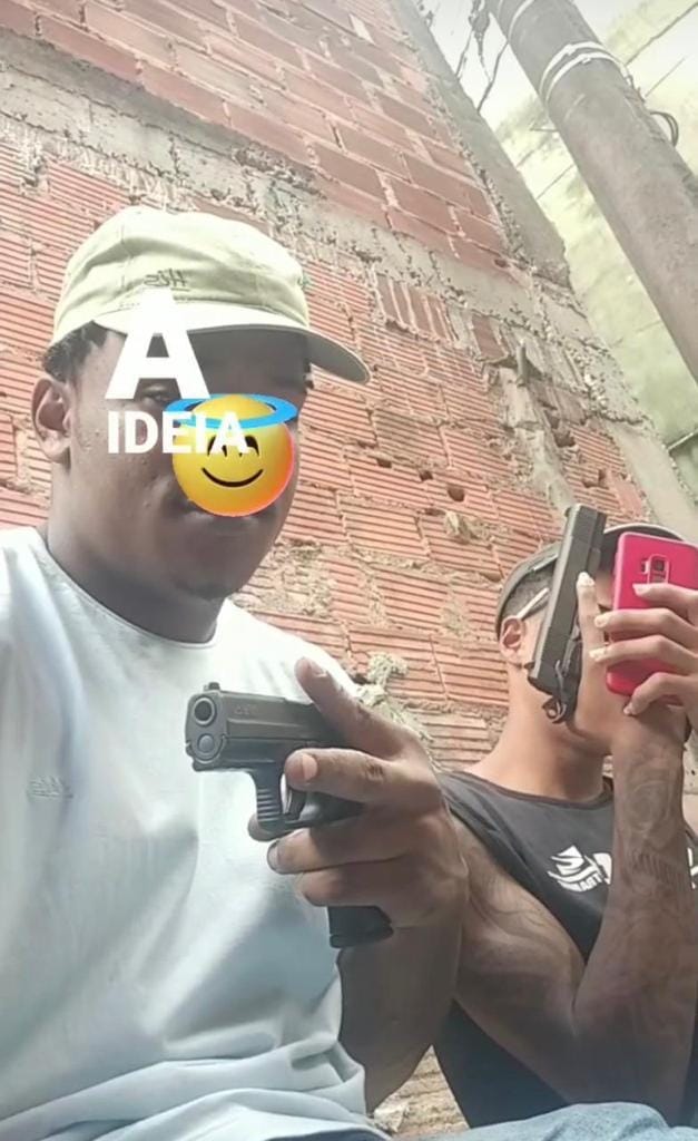 Foto de um dos suspeitos divulgada pela SSP