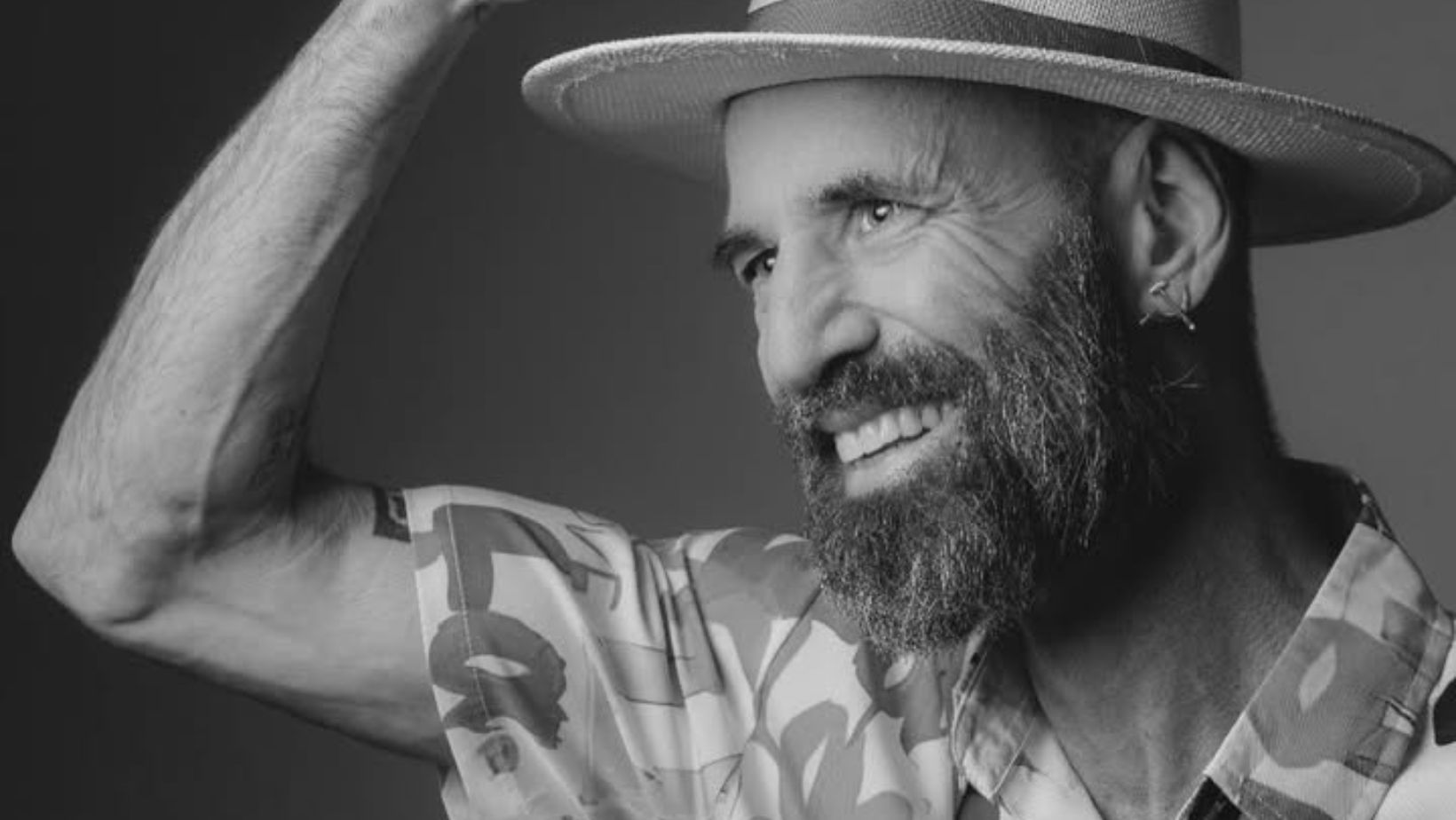 Advogado que viralizou por ter organizado o próprio velório morre aos 47 anos; Tiago Pitthan fez vídeo momentos antes de morrer