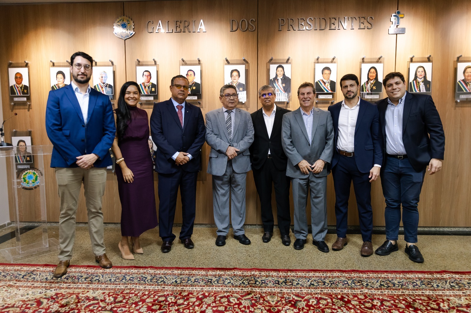 representantes presentes na assinatura do contrato de retomada das obras do forum trabalhista de Manaus