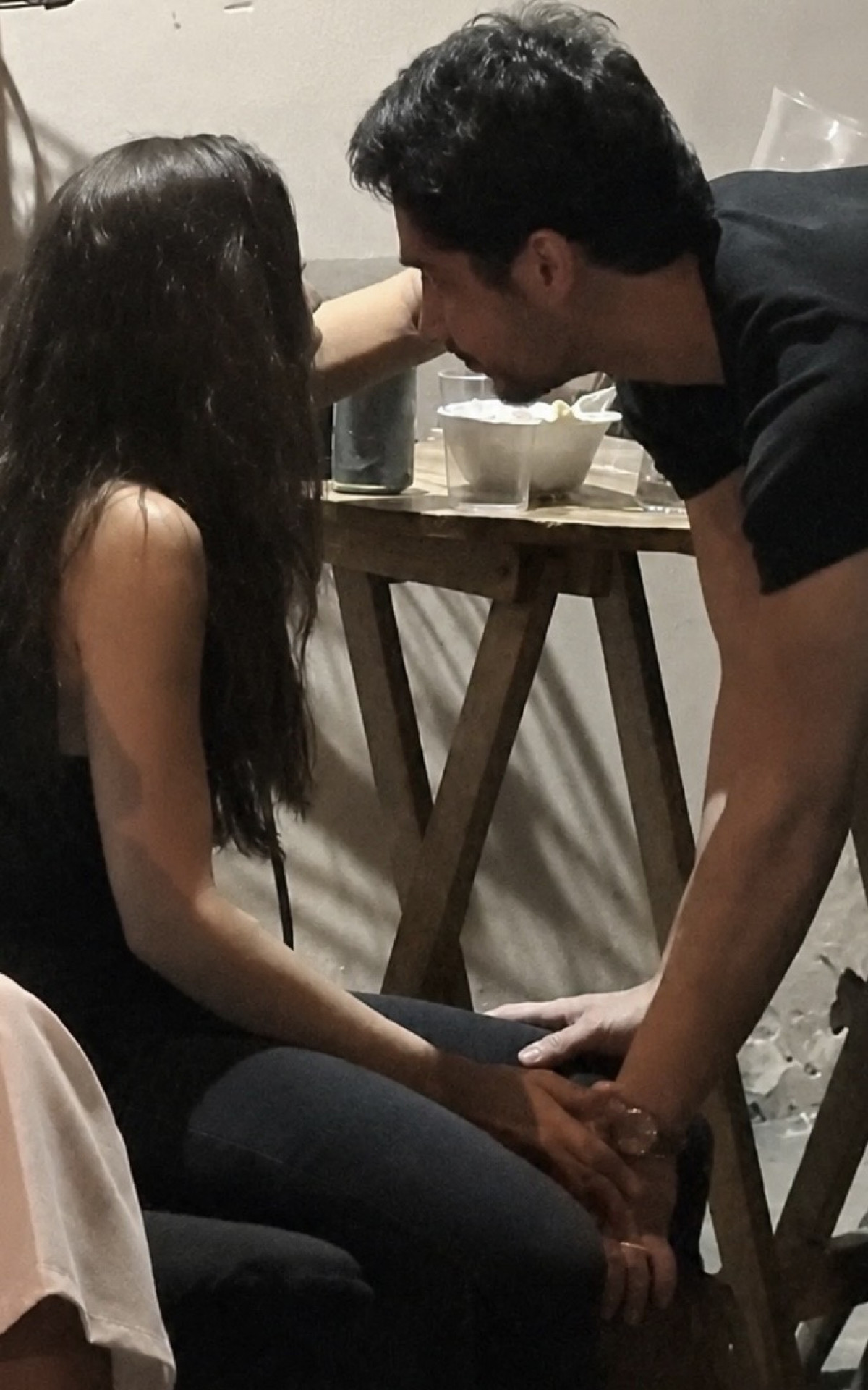 Anitta e Danilo Mesquita nos bastidores do show (Foto: Coluna Andrei Lara / Jornal O Dia)