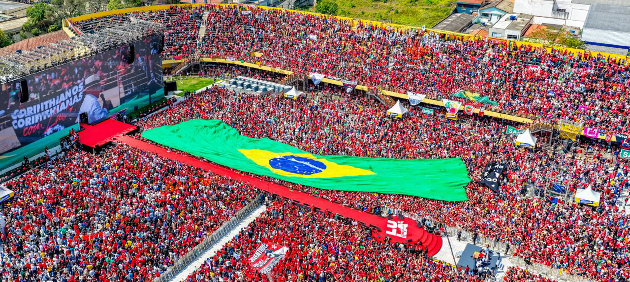 Lula abre campanha em estádio de futebol no ABC Paulista. (Divulgação / Ricardo Stuckert)