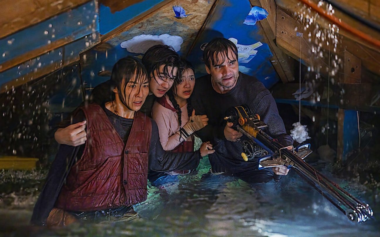 A família passa anos tentando sobreviver presos. - Imagem: Reprodução/Netflix