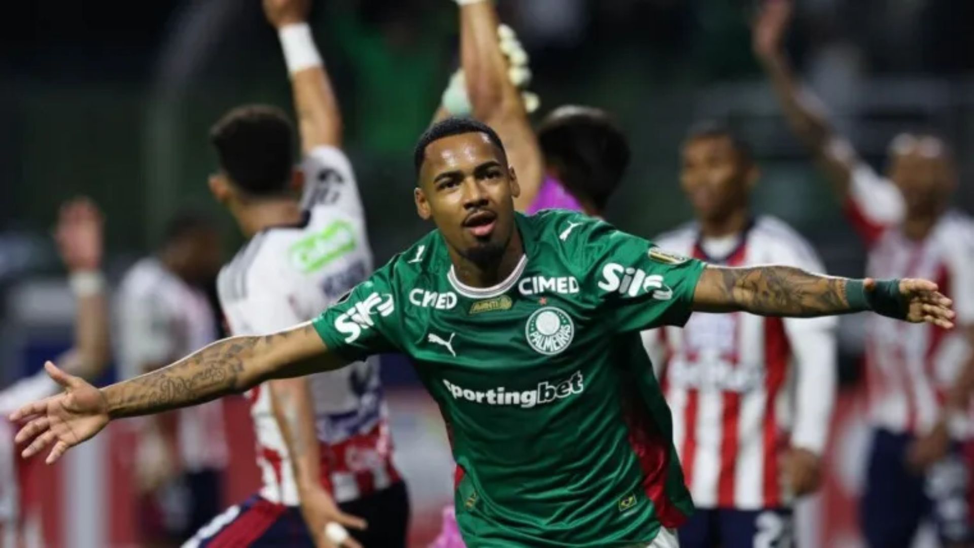 Allan com as cores do Palmeiras - Foto: Cesar Greco / Palmeiras