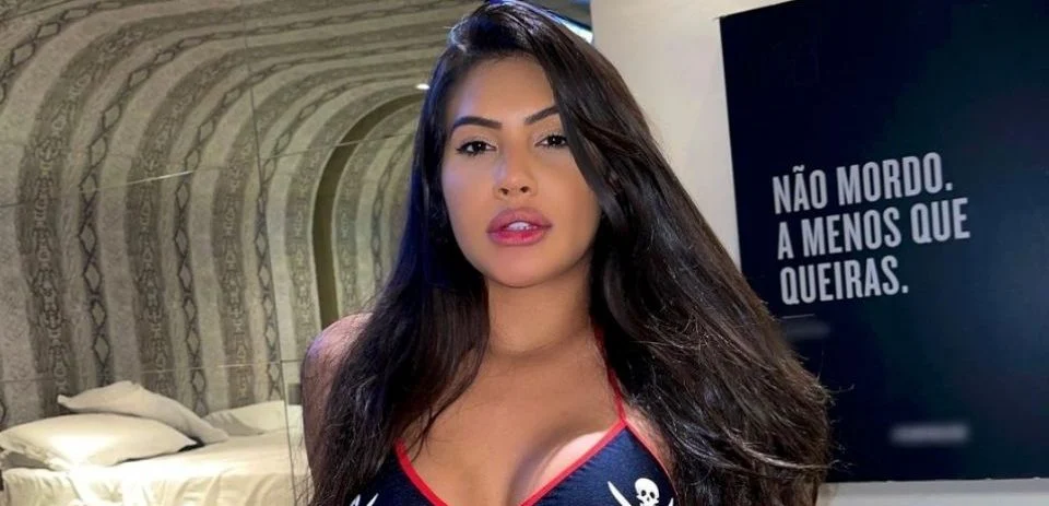 Ayarla Souza