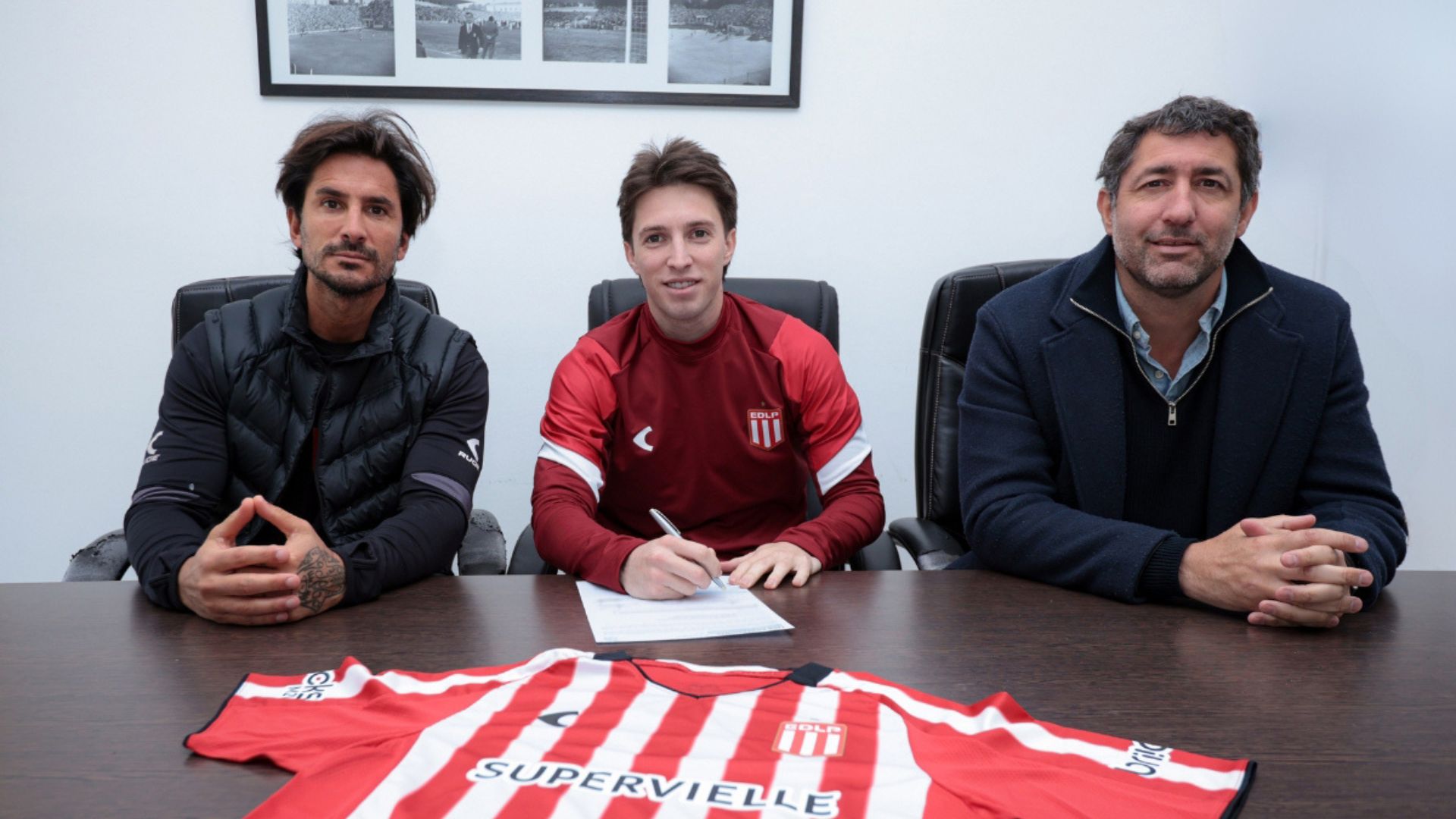 Baltasar Rodríguez com as cores do Estudiantes - Foto: Reprodução / Redes Sociais / Instagram / @baltasar_rodriguez1Baltasar Rodríguez com as cores do Estudiantes - Foto: Reprodução / Redes Sociais / Instagram / @baltasar_rodriguez1