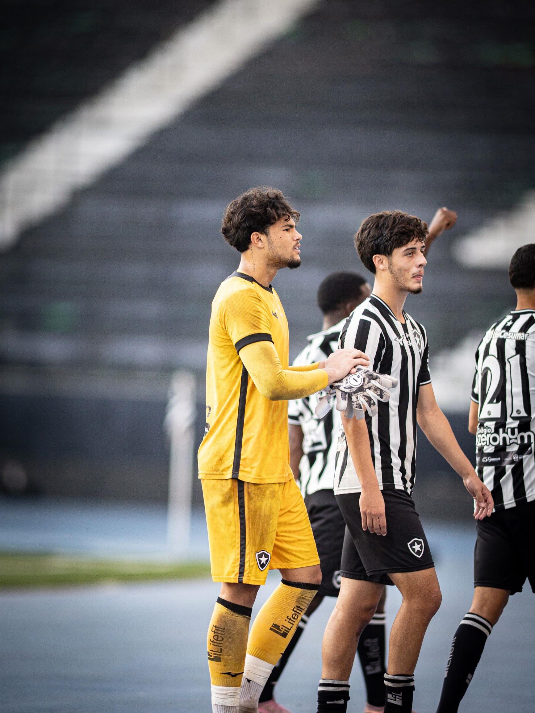 Bruninho Samudio, filho de Eliza Samudio e Bruno Fernandes, joga na base do Botafogo | Reprodução/Redes sociais