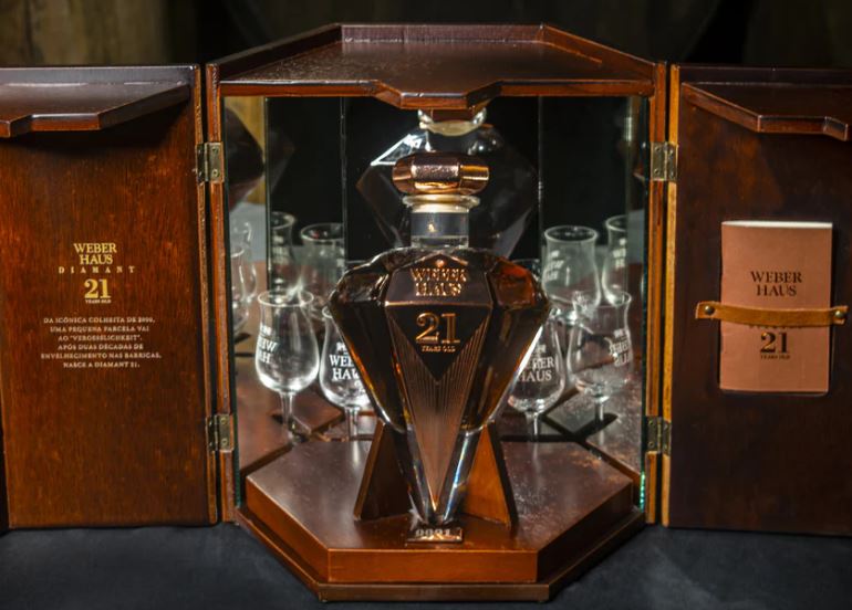 Cachaça Weber Haus que custa R$ 15 mil | Divulgação